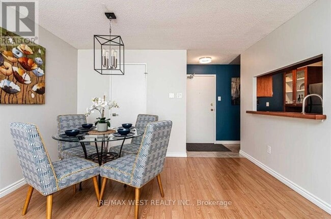 Building Photo - 4205-4205 Shipp Dr