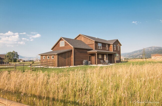 Foto del edificio - 72 Hyalite Ranch Ln