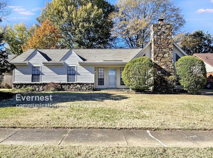 Primary Photo - Beautiful 3-Bedroom Home with Fenced Yard ...