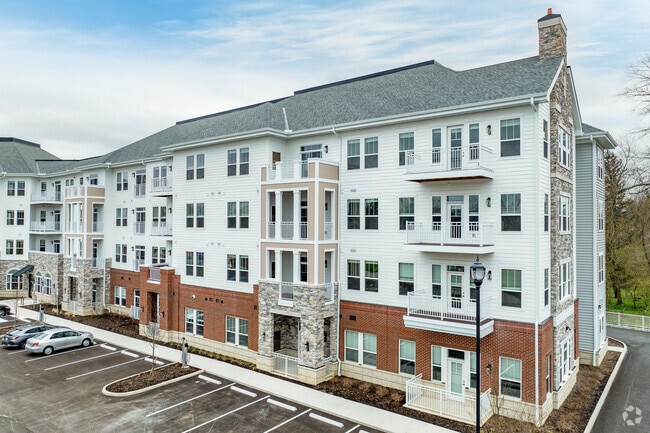 Building Photo - Brookwood Point