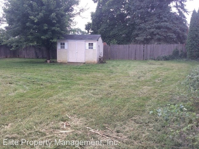 Building Photo - 3 br, 1 bath House - 814 Fireside Rd.