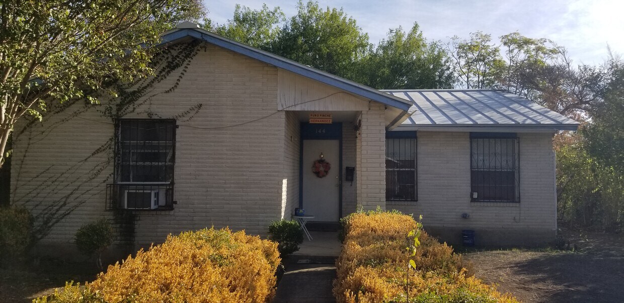 Primary Photo - 144 Odell St