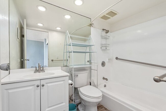 Foto del edificio - Maili Cove - One bedroom