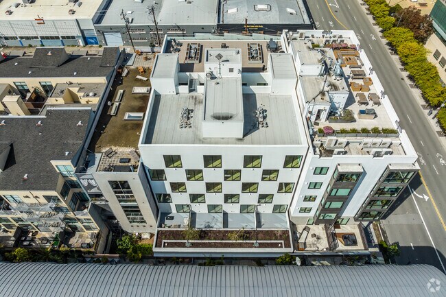 Exterior alternativo - 603 Tennessee St