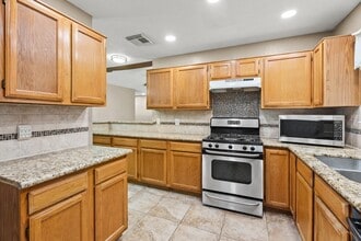 Building Photo - 3877 Pecan Cir