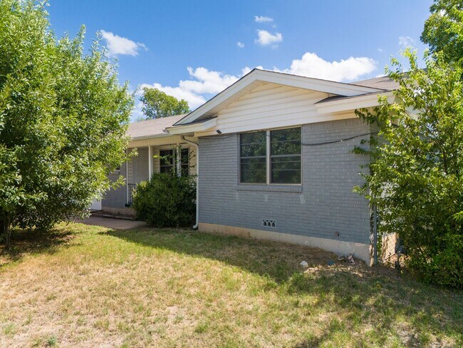 Foto del edificio - $500 off first months rent