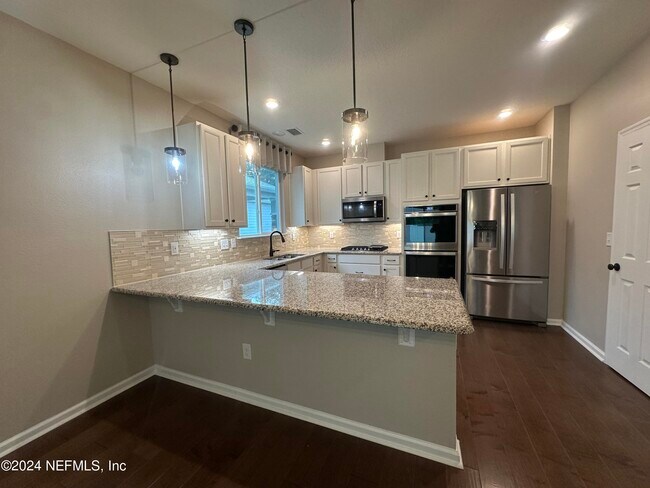 Foto del edificio - 126 Rambling Brk Trl