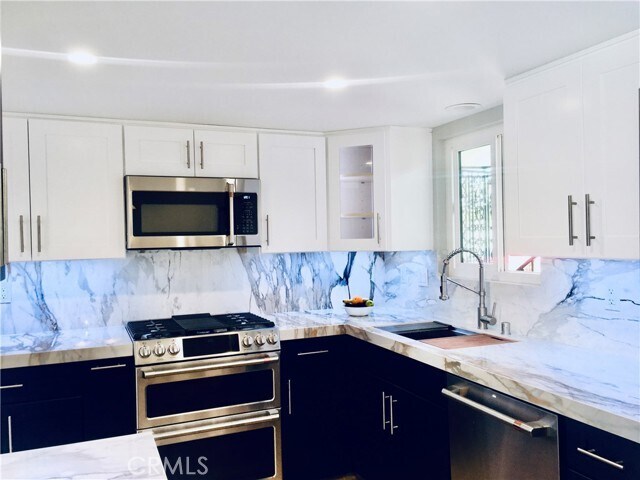 Foto del edificio - 1541 Buena Vista