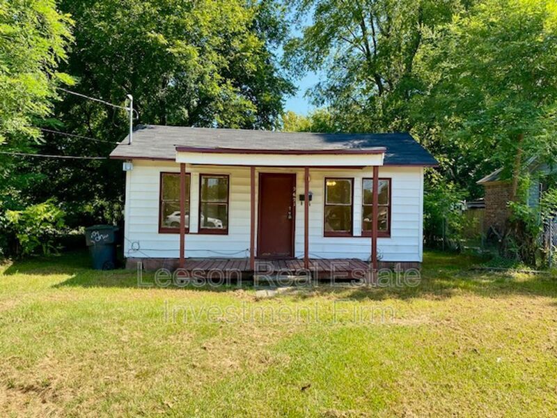 Primary Photo - 2621 Trichel St