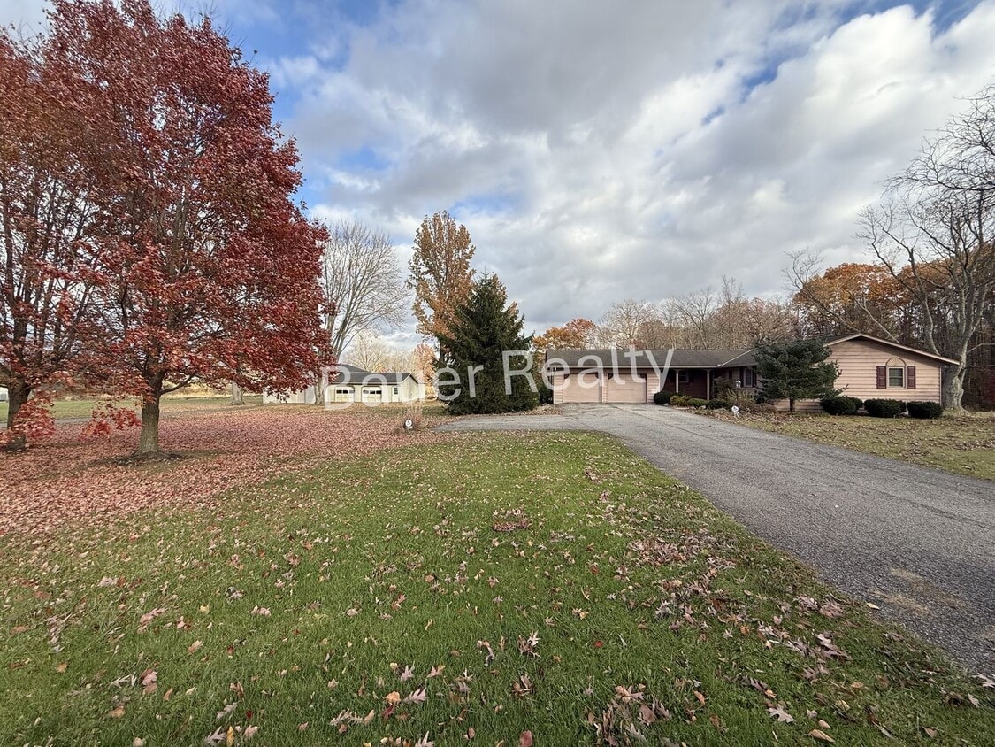 Primary Photo - Beautiful County Setting