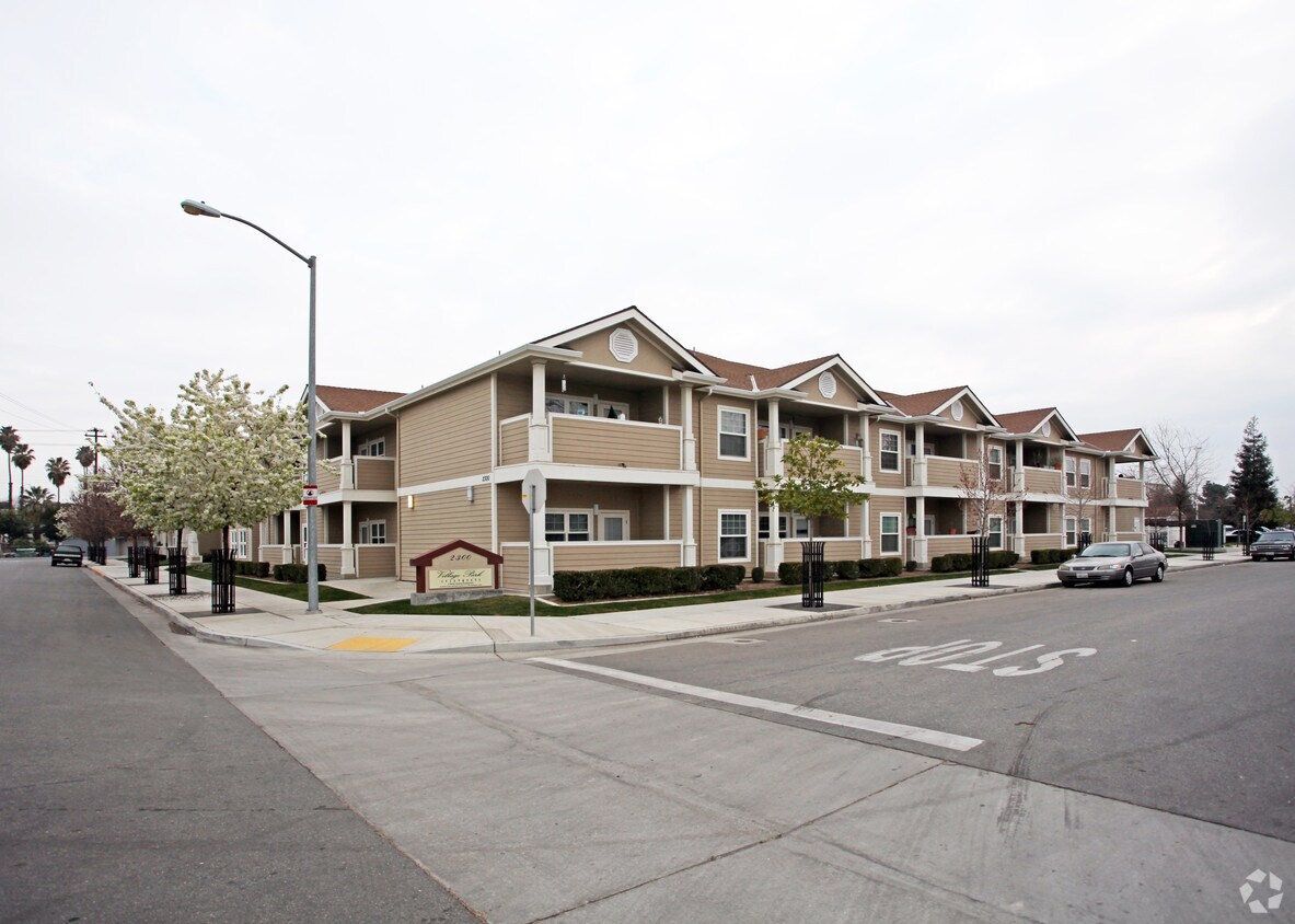 Foto del edificio - Village Park Senior Apartments