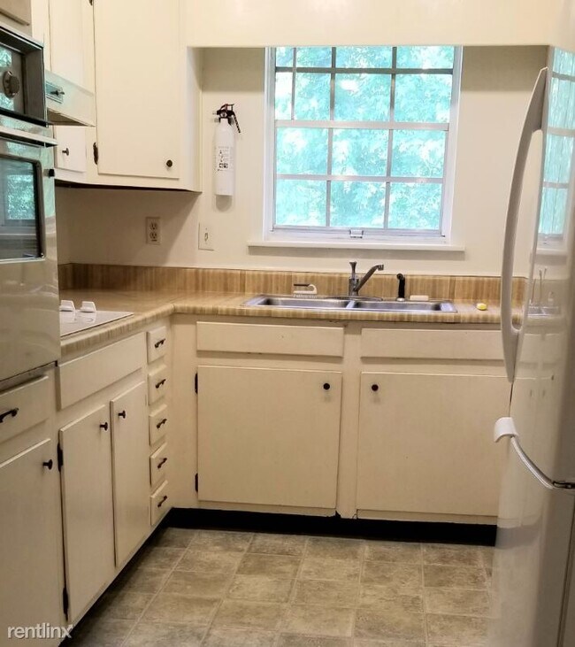 Foto del edificio - 2116 Montreat Ln