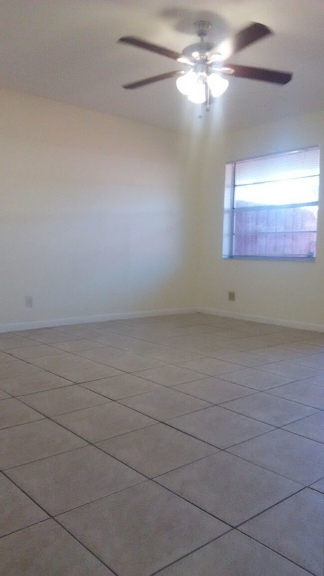 Foto del edificio - 522 SW 20th Ave