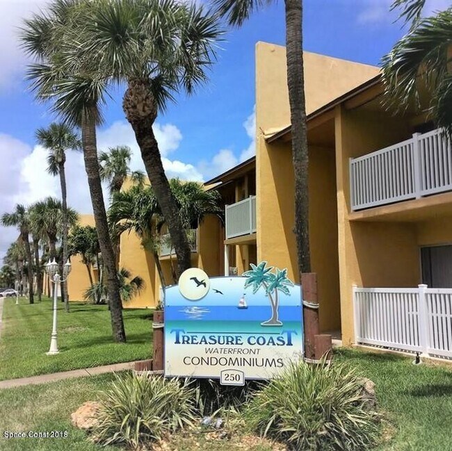 250 N Banana River Dr Unit H2, Merritt Island, FL 32952 Condo for