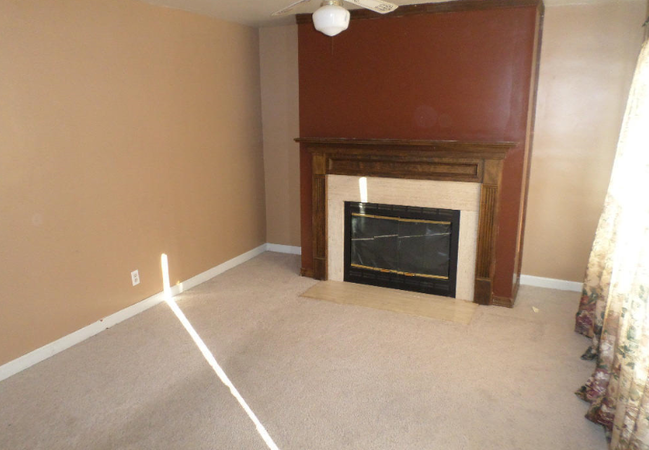 Building Photo - 7502 Elnora Ave