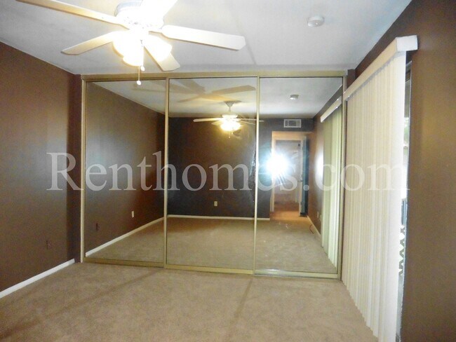 Foto del edificio - 5999 Rancho Mission Rd