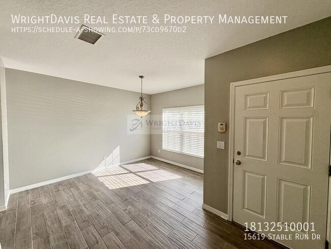 Foto del edificio - 15619 Stable Run Dr