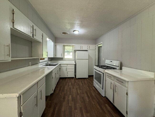 Foto del edificio - 2646 Revere St
