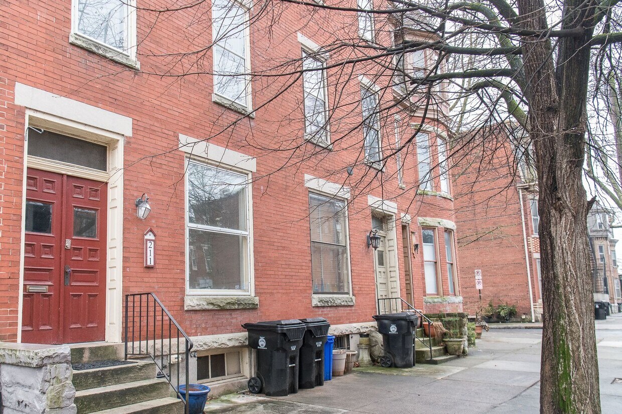 Foto principal - 211 Hamilton St