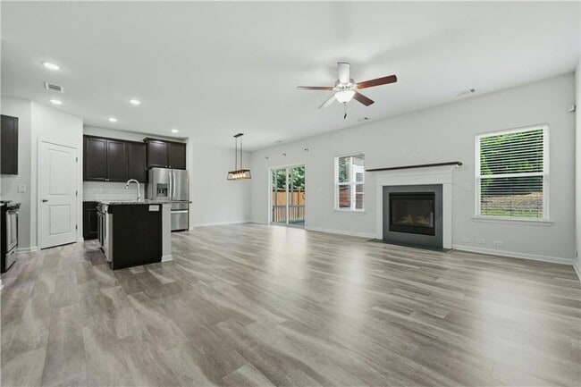 Foto del edificio - 1900 Azure Grove Ct