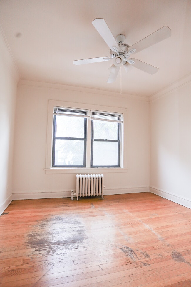 Building Photo - 2954 N Seeley Ave