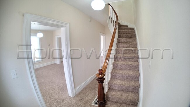 Foto del edificio - 1001 C Ave NW
