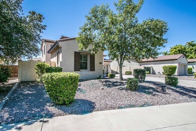Foto del edificio - Stunning 4Bedroom/3Bath!