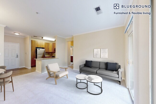 Building Photo - 2350 26th Ct S