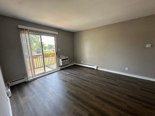 Foto del edificio - 2700 Light Rd