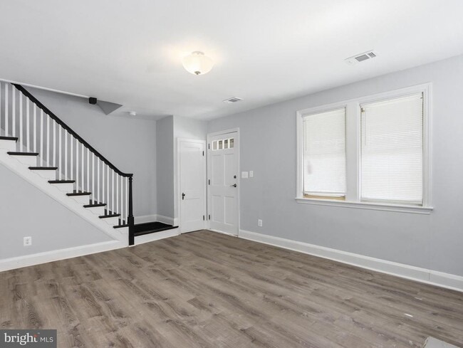 Building Photo - 5112 Crosswood Ave