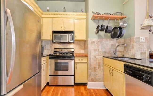 Foto del edificio - 825 Washington St