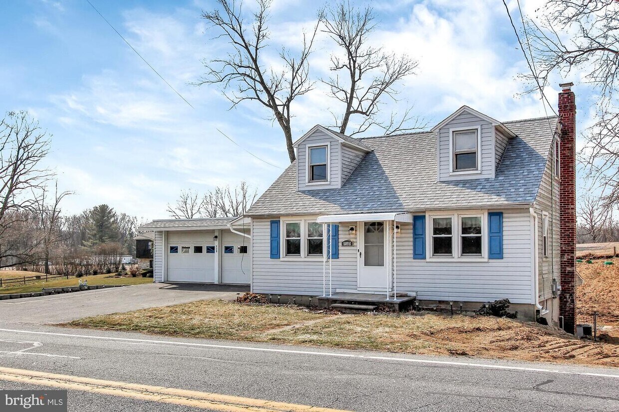 Primary Photo - 715 Ono Rd