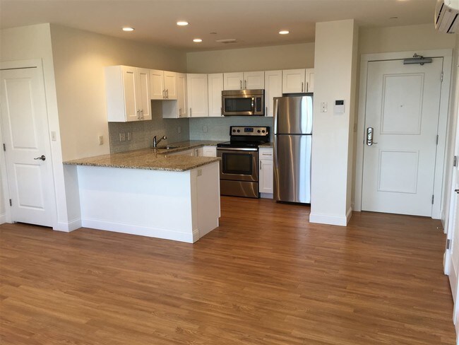 Foto del edificio - 875 Elm St