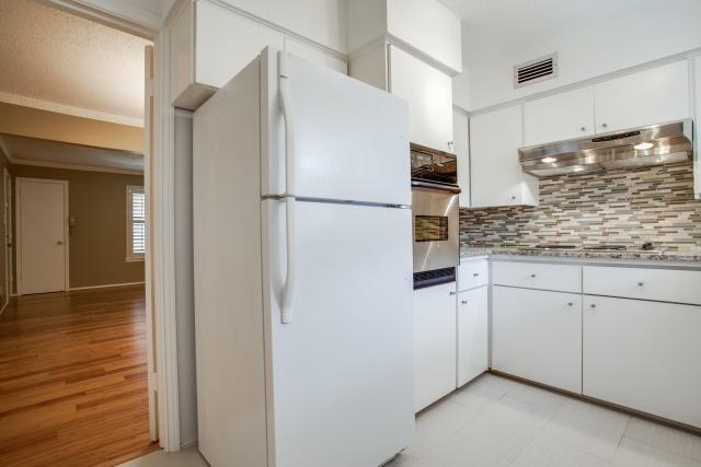 Foto del edificio - 5815 Sandhurst Ln