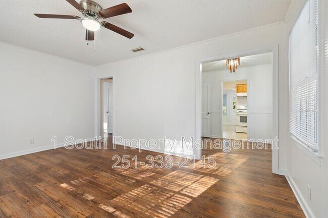 Foto del edificio - 212 Pinehill Dr