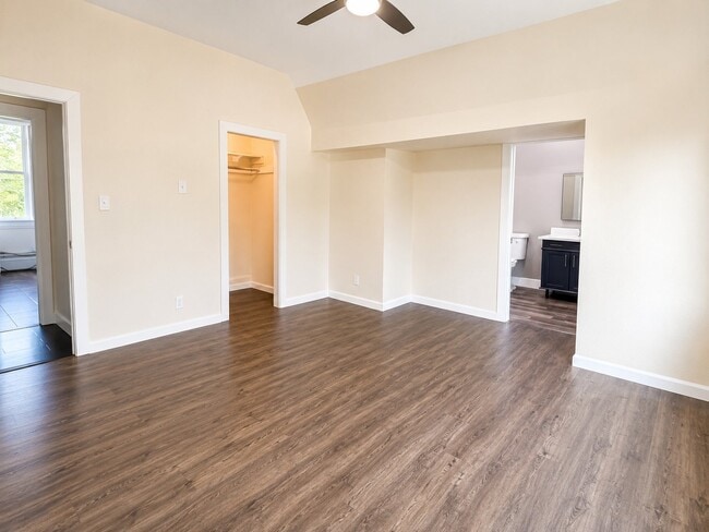 Photo - 321 S Orange Ave (Santa Ana, CA) Apartment