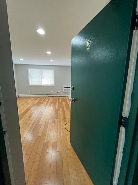 Foto del edificio - 8018 S Hoyne Ave