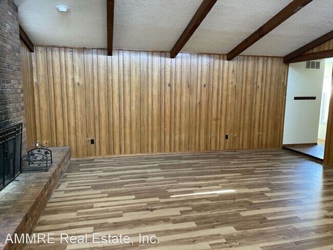 Building Photo - 4 br, 2 bath House - 2101 White Cloud NE