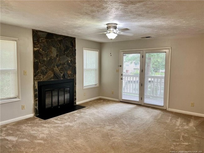 Building Photo - 698 Bartons Landing Pl