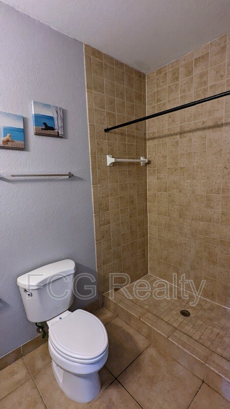 Building Photo - 1370 Tuscana Ln