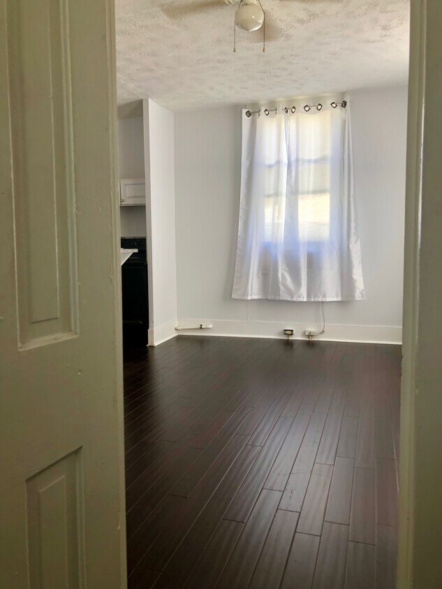 Foto principal - 915 11th St