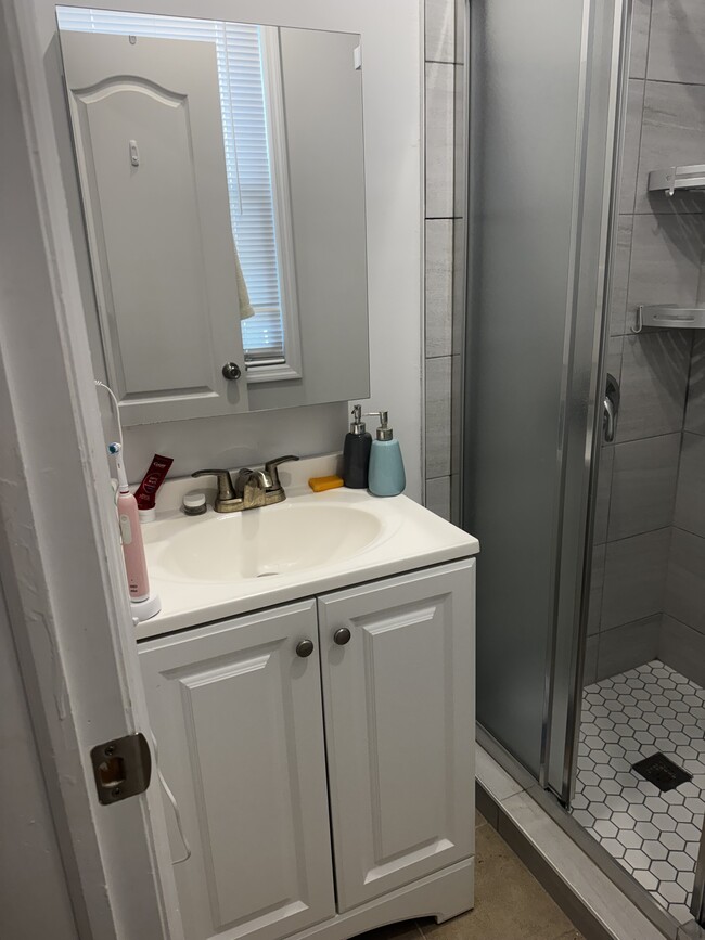 Building Photo - 109-11-111 205th St