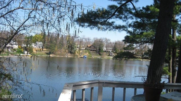 Primary Photo - 2 br, 2 bath House - 876 Pine Tree Road West