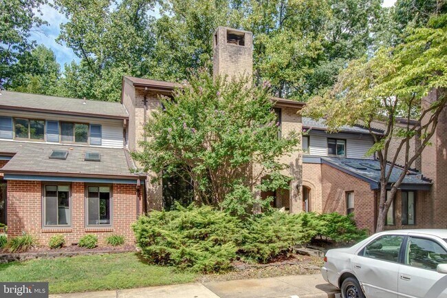 Foto del edificio - 5707 Waters Edge Landing Court