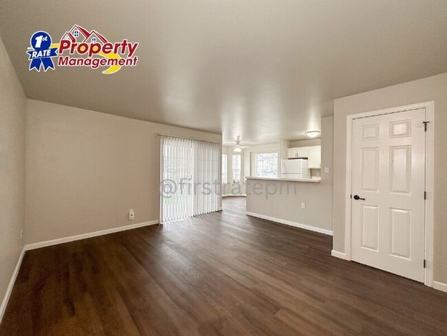Building Photo - 10154 W Garverdale Ln
