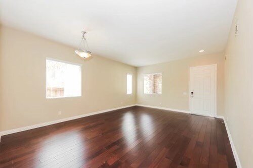 Foto del edificio - 4104 Crimson Pillar Ln