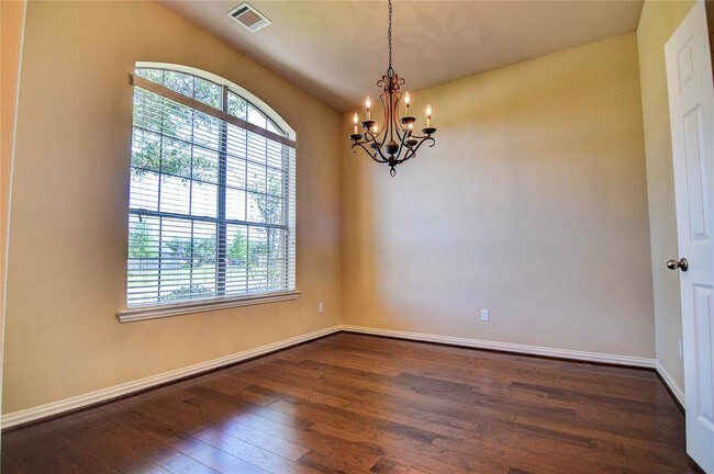 Building Photo - 28247 Stonestead Dr