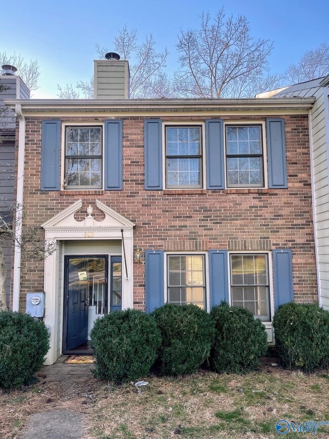 Building Photo - 603 Maysville Rd NE