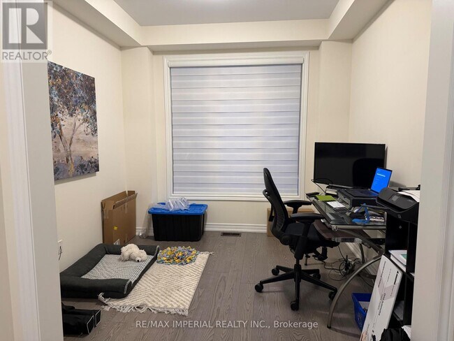 Building Photo - 37 Faimira Ave