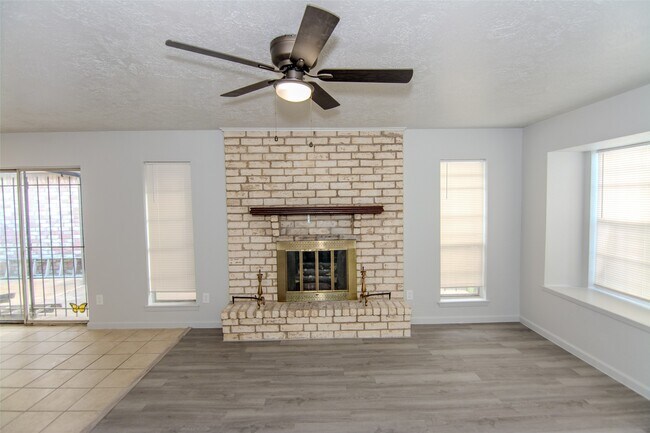 Foto del edificio - 15396 Chipman Ln.